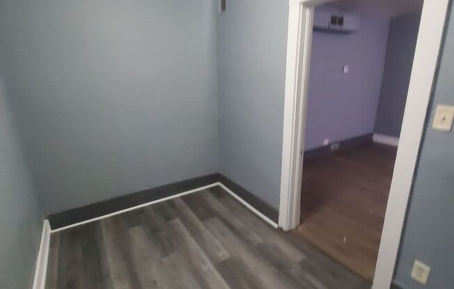 2449-2449A S 5th Pl. (Duplex)