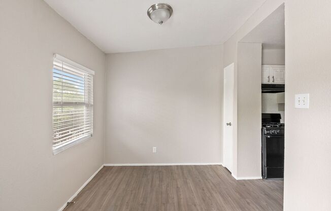 2 beds, 2 baths, 982 sqft, $1,099, Unit 218