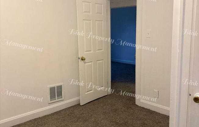 3 beds, 1 bath, $1,250