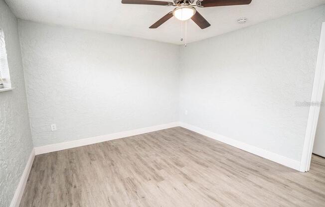 2323 12 ST S