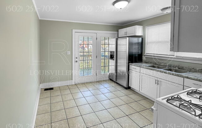 322 S 43 ST