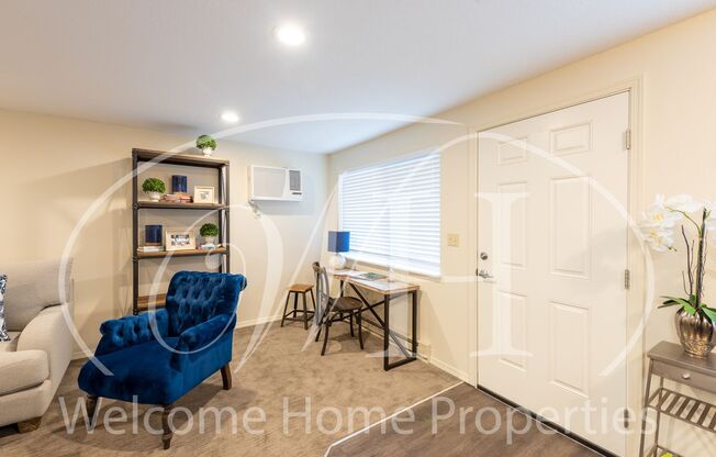 2 beds, 1 bath, 800 sqft, $1,325, Unit Irisview 215-202