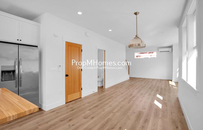 Updated Two Bedroom Escape in the Heart of SE Portland!