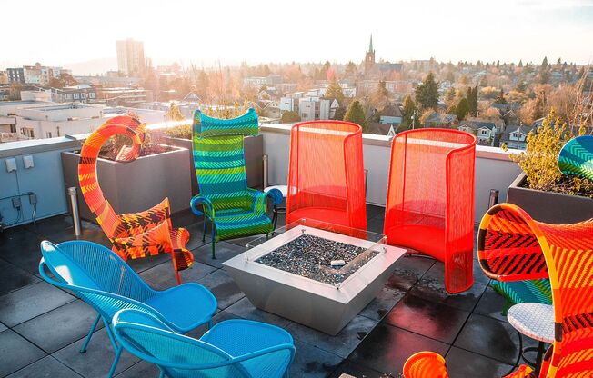 Studio, 1 bath, 330 sqft, $1,789, Unit 201