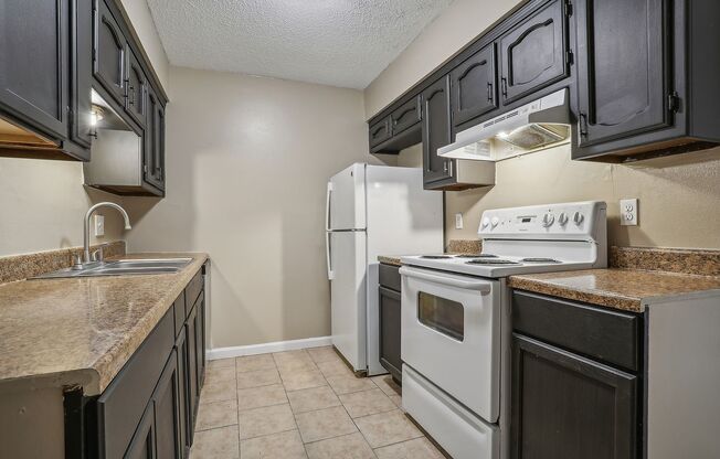 2 beds, 2 baths, $875