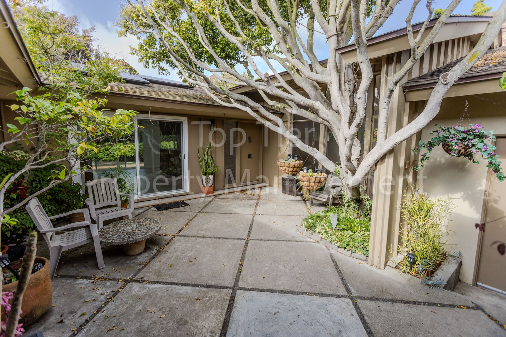 Charming Mid-Century Home | 4BR, 3BA | 2,424 Sq Ft | 8,400 Sq Ft Lot | Prime La Jolla Location