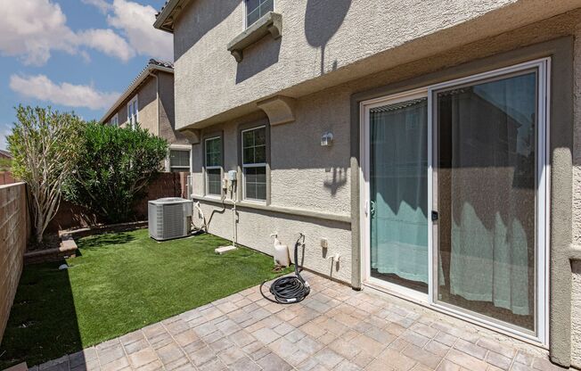 3 beds, 2.5 baths, $1,900, Unit UNIT 152