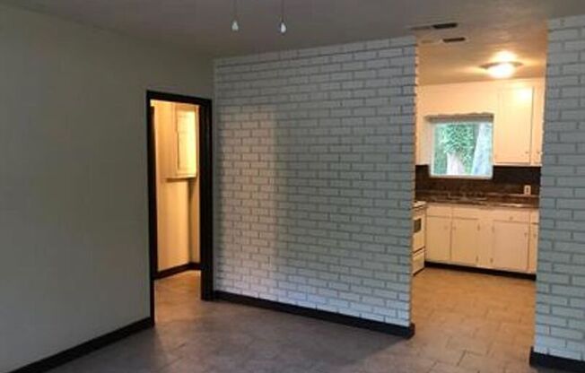 155 SYCAMORE LN