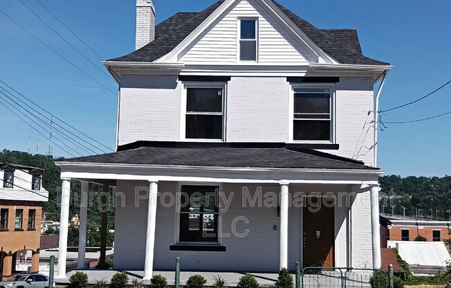 139 W 9 AVE