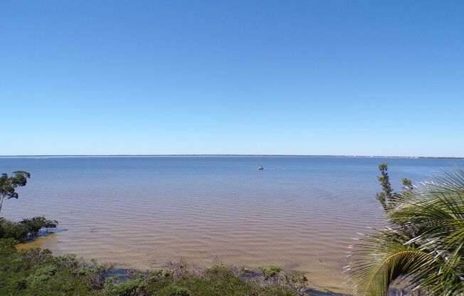 4th Floor AMAZING harbor waterfront views 3/3, private elevator with covered parking