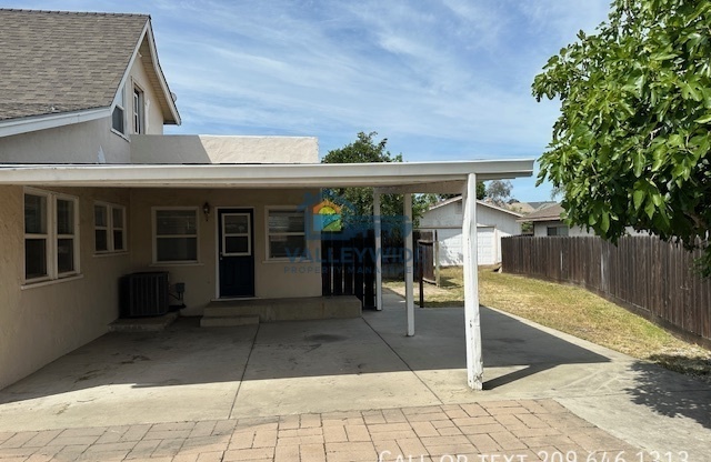 1006 MOFFETT RD