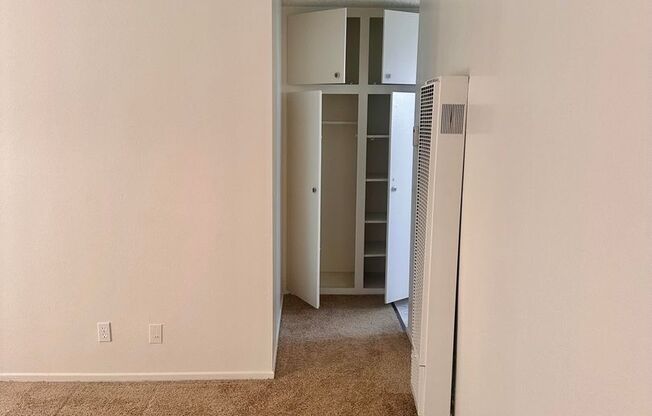 1 bed, 1 bath, $1,750, Unit 114