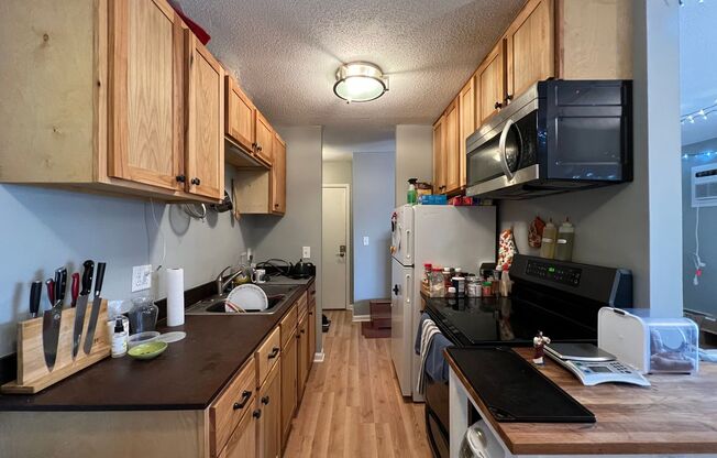 1 bed, 1 bath, 550 sqft, $1,195, Unit 302