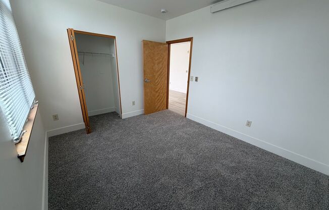 2 beds, 1 bath, 915 sqft, $2,175, Unit 414