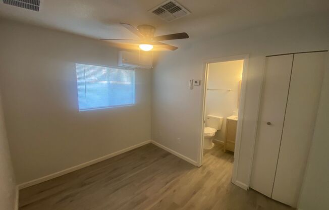 Remodeled - 1 Bed 1 Bath Just North of Northern on 12th Street