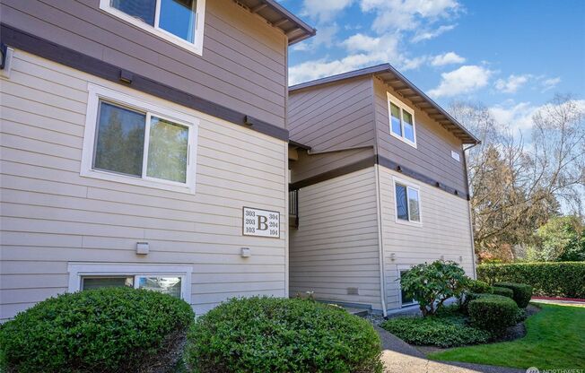 1 bed, 1 bath, $1,750, Unit # #B 303