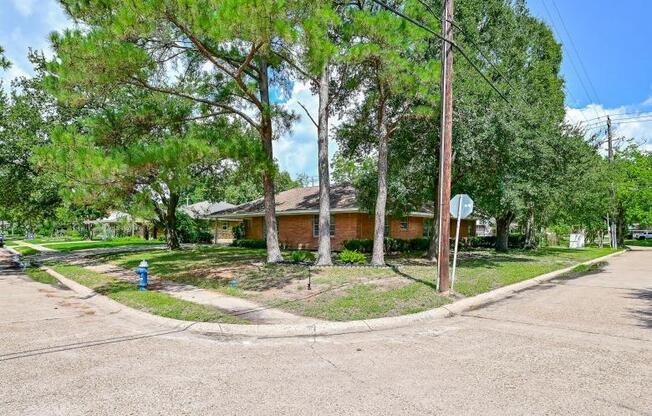 4502 SANFORD RD