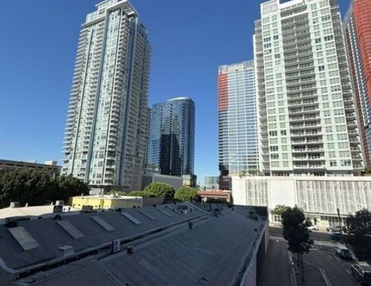 1 bed, 1 bath, 1,040 sqft, $3,000, Unit 418