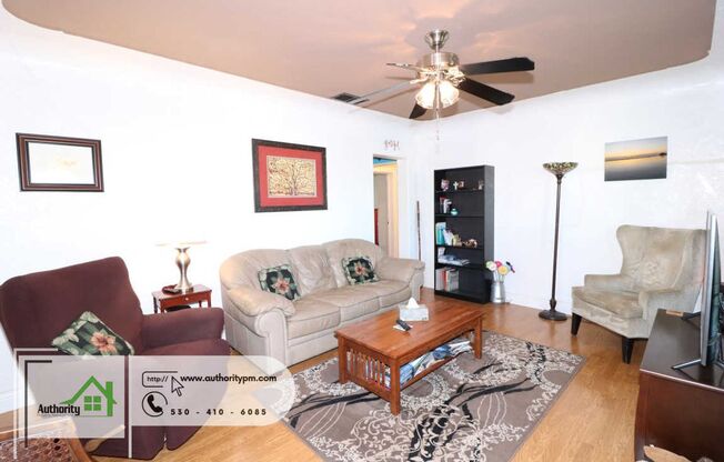 925 Lincoln St. - Garden Track Neighborhood | We Welcome Dogs With An Additional $50/Month