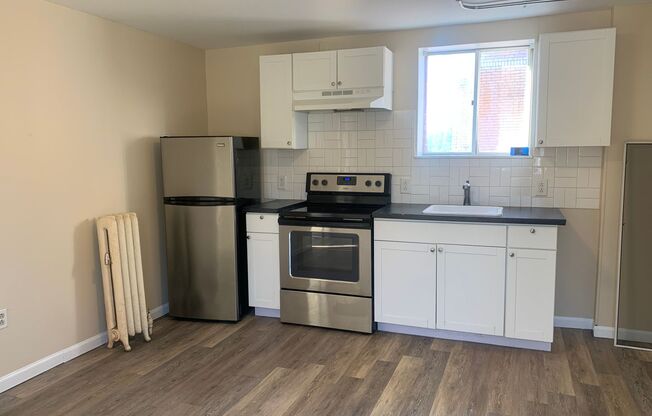 1 bed, 1 bath, 700 sqft, $775, Unit 2