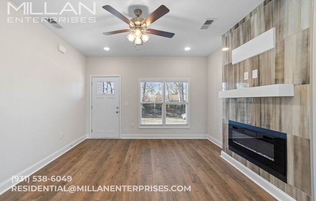 New Construction Modern Home With Open Floor Plan, Whte Cabintery and Primary Bedroom Suite