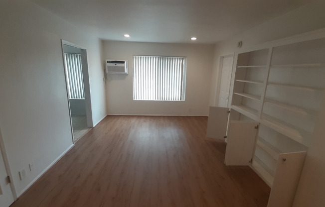 5929 LAUREL CYN BLVD