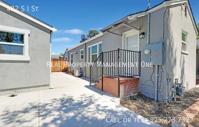 482 S I ST