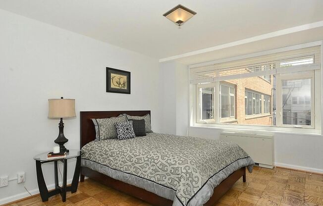 Renovated 1/1 in Dupont Circle! All Utilities Included!
