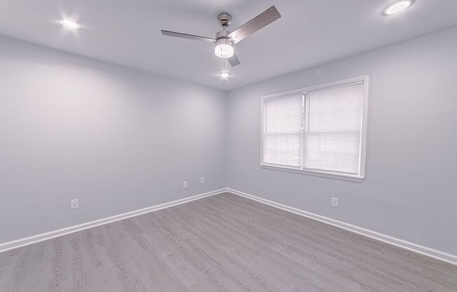 2 beds, 1.5 baths, 1,050 sqft, $1,550, Unit 15-2859