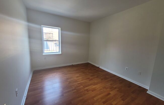 20 W 25th St
