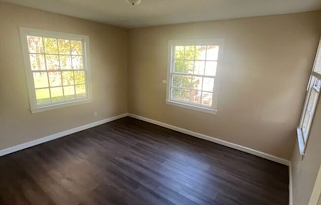 3 beds, 1 bath, $1,449