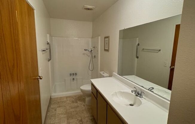 2 beds, 2 baths, $1,975