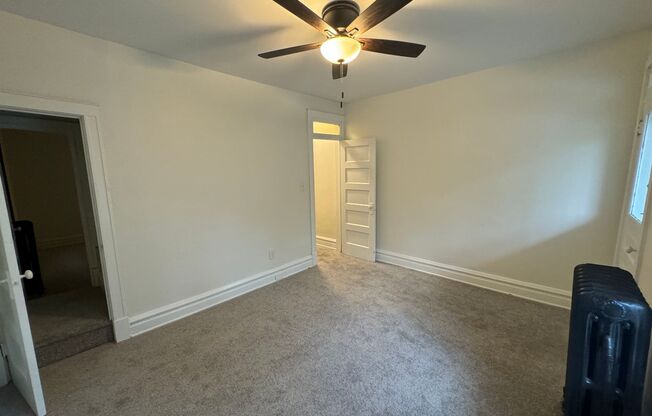 5 beds, 1 bath, $1,600