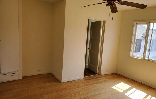 1 bed, 1 bath, 5,007 sqft, $1,800