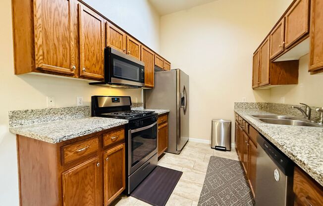 3 beds, 2 baths, $1,899, Unit # 2221