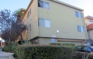 1913 11th St - TWO bedrooms AVAILABALE !