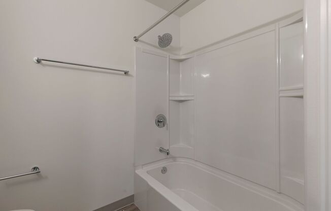 Studio, 1 bath, 250 sqft, $1,045, Unit 109