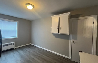 2 beds, 1 bath, 1,000 sqft, $2,600, Unit 10