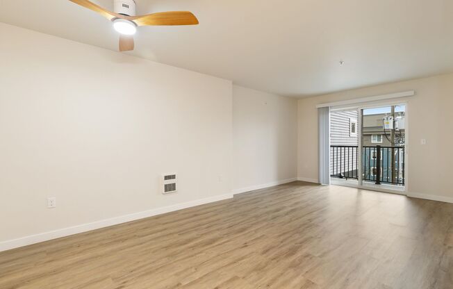 1 bed, 1 bath, 593 sqft, $1,895, Unit 303