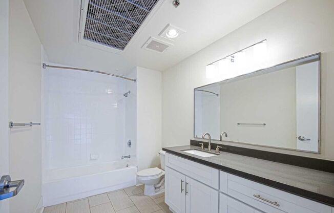1 bed, 1 bath, 631 sqft, $2,450, Unit 1023-203