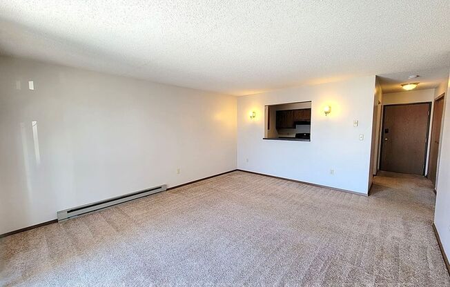 1 bed, 1 bath, 650 sqft, $849, Unit 1020 Southland Lane #06