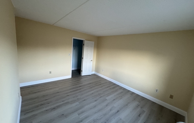 366 QUINCY AVE