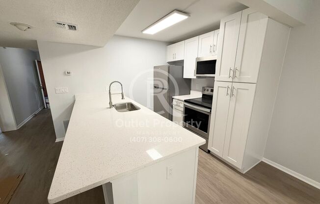 Beautiful Upgraded 2 Beds, 2 Baths Condo ***Available NOW***