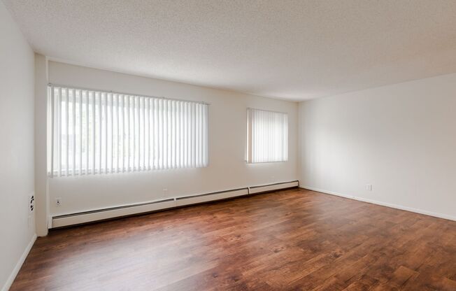 1 bed, 1 bath, 740 sqft, $1,025, Unit 305