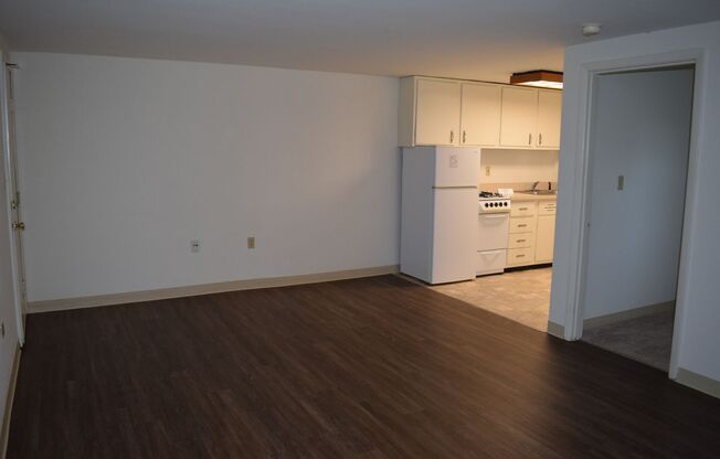 1 bed, 1 bath, 590 sqft, $845