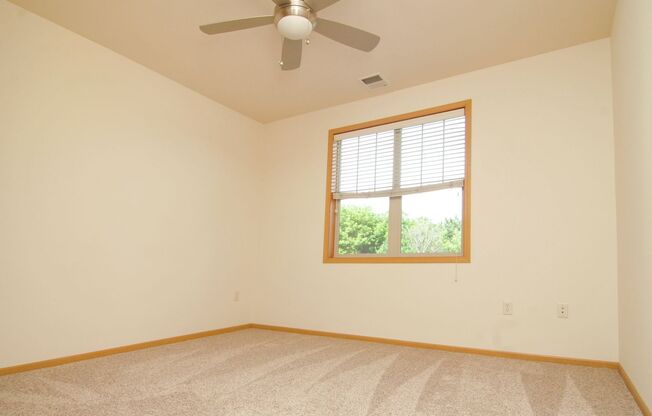 1 bed, 1 bath, 840 sqft, $1,400, Unit 310