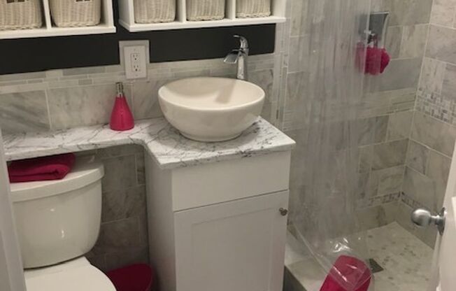 Studio, 1 bath, $2,100