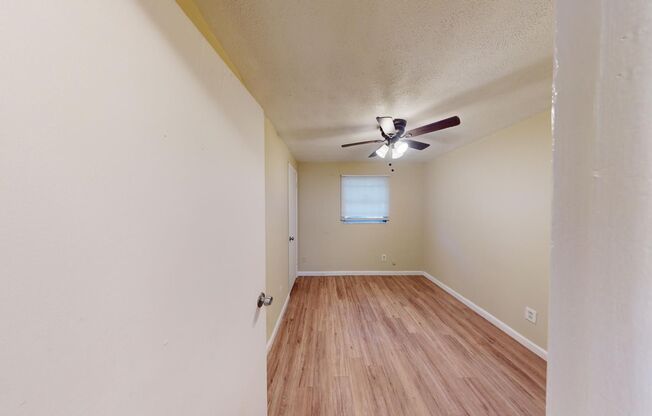 3 beds, 1 bath, $1,060