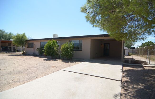 Remodeled 3 Bedroom 2 Bath House! Great South Tucson Location!