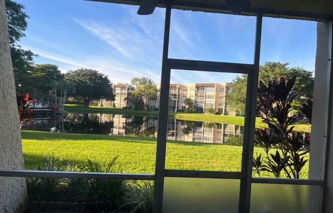 Pretty 1st Floor Davie Condo